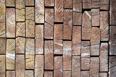 Holz gespalten.jpg