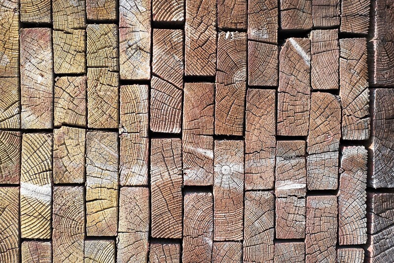 Datei:Holz gespalten.jpg